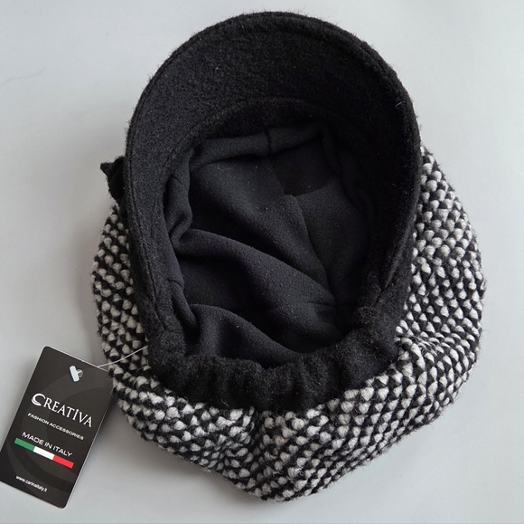 CREATIVA Wool Newsboy Gatsby Hat With Flower